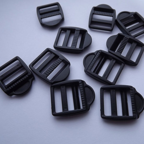 15mm Black Plastic Ladderlock Reliable & Secure Buckles